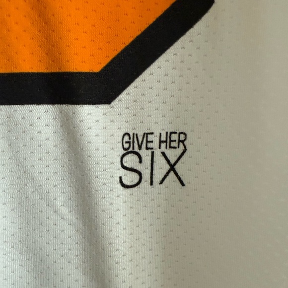 NWOT Give Her Six Boxercraft Tennessee Volunteers Jersey - Picture 4 of 7